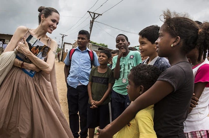 Angelina Jolie pide ayuda internacional para niños venezolanos