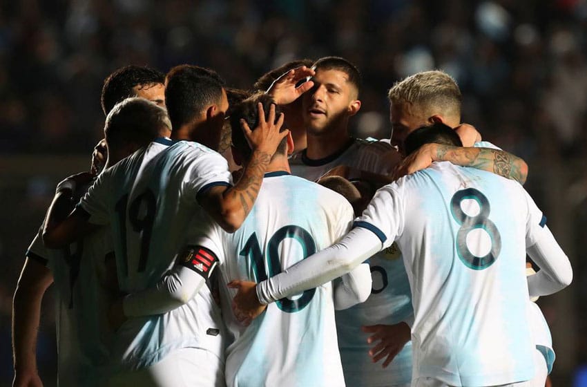 Argentina pone en marcha su sueño ante Colombia