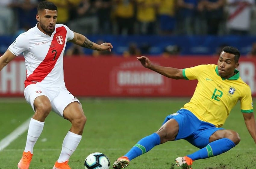 Brasil y Perú definen el primer finalista de la Copa América