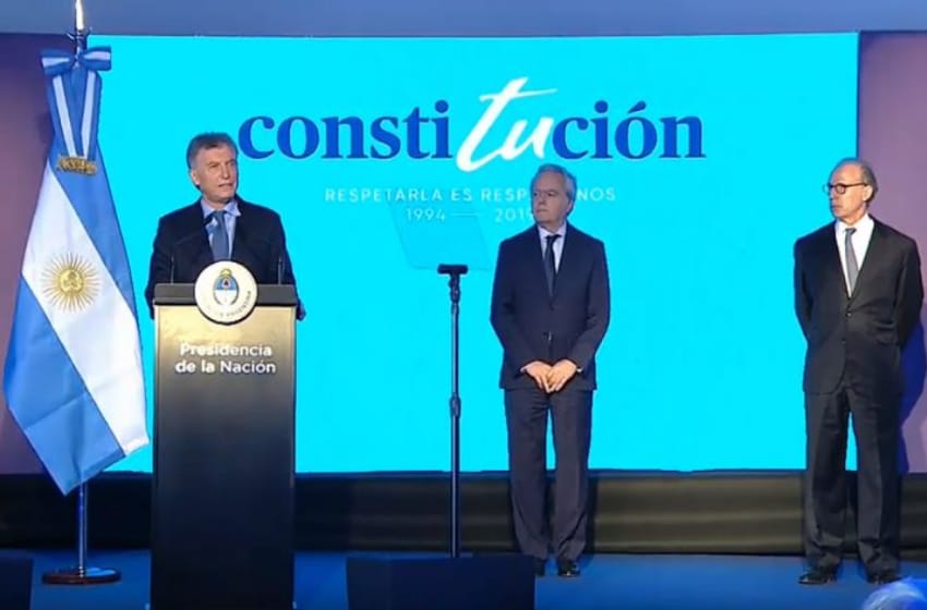Macri: "No hay mejor manera de defender la Constitución que acatarla"