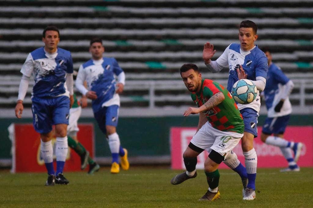 Debut y derrota de Alvarado en la Primera Nacional