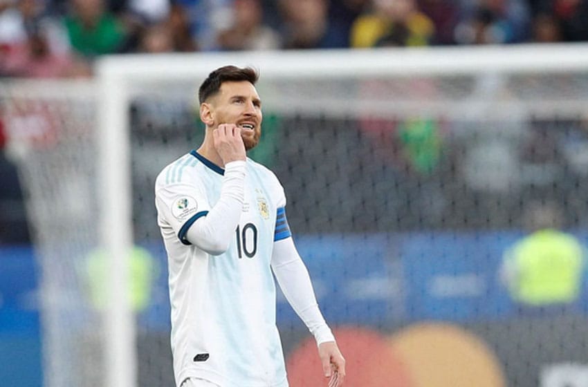 Messi, suspendido por tres meses