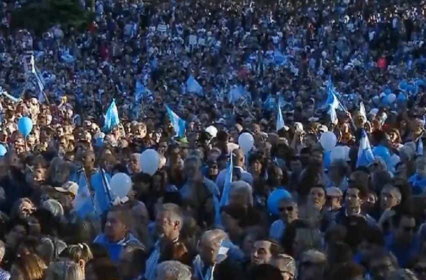 Mauricio Macri relanzó su campaña con un acto en Belgrano