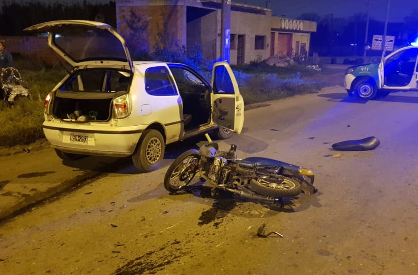Un motociclista debió ser hospitalizado tras un accidente