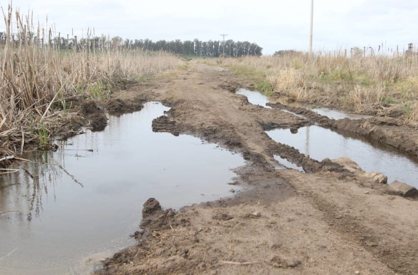 Raverta: "Arreglar los caminos rurales es apostar a la producción"