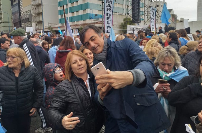 Esteban Bullrich en Mar del Plata: "Estamos convencidos de que damos vuelta la elección"