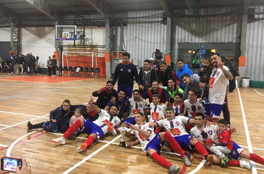 Cadetes gritó campeón en el clausura de Futsal