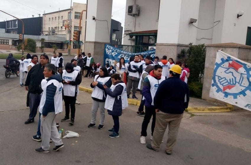 Trabajadores de la Central 9 de Julio paran y denuncian falta de diálogo en las paritarias