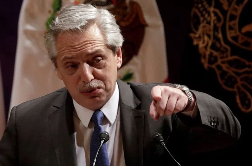 Alberto Fernández anunció que revisará los últimos nombramientos de Macri