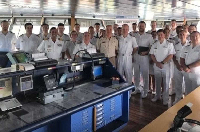 Submarinistas ingleses donarán dos millones de pesos a las familias del ARA San Juan