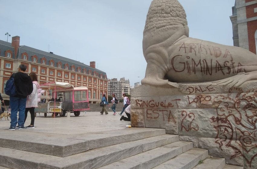 Legisladores marplatenses piden que Gimnasia repare los Lobos Marinos
