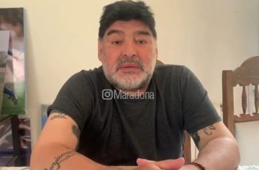 Maradona anunció que sus hijas no recibirán su herencia y donará todos sus bienes