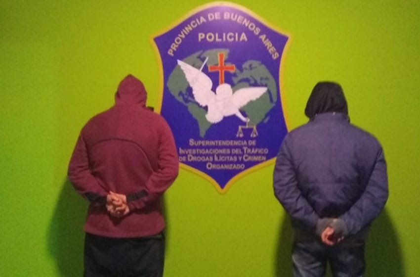 Dos detenidos por venta de cocaína al menudeo en el barrio Alto Camet