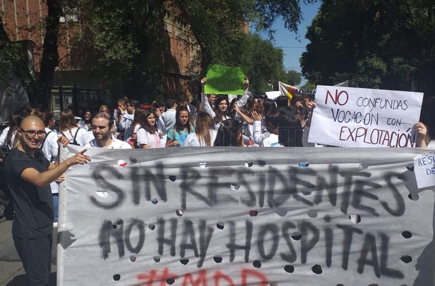 Médicos residentes se manifestaron en Mar del Plata