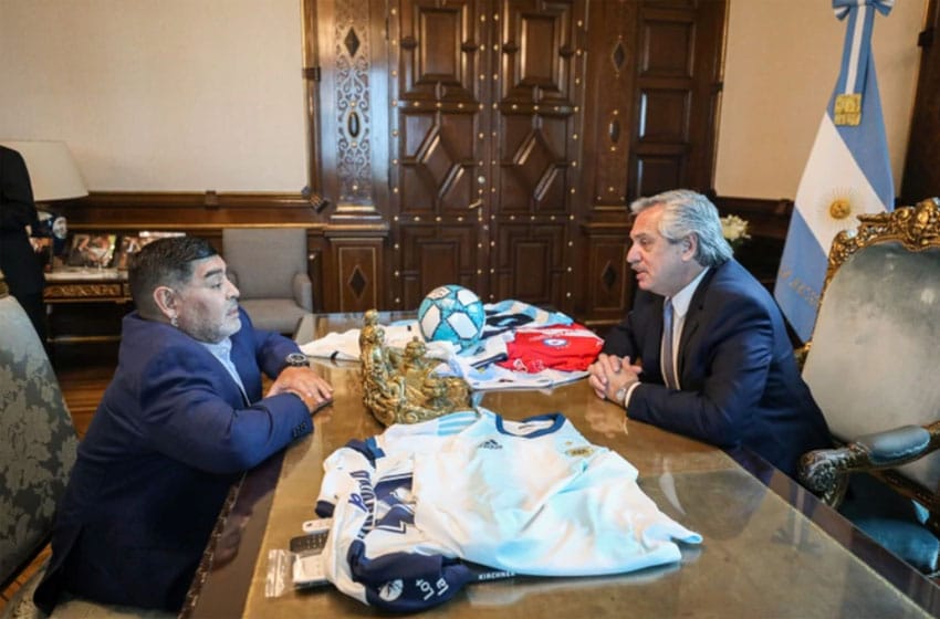 Diego Maradona se reunió con Alberto Fernández en la Casa Rosada
