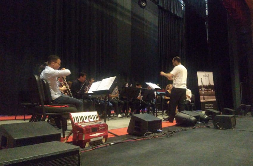 Se realizó el primer encuentro de clarinetistas en el Teatro Tronador