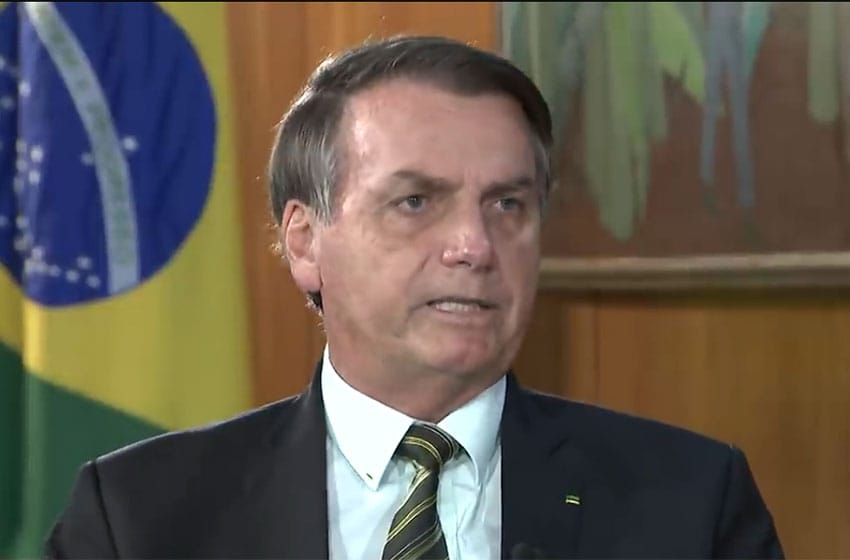 Bolsonaro: "Si no gano con el 60% es porque hay algo raro"