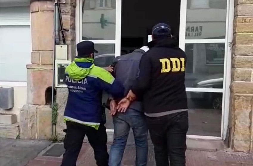 Municipales detenidos: "ningún municipal puede tocar el timbre de nadie"