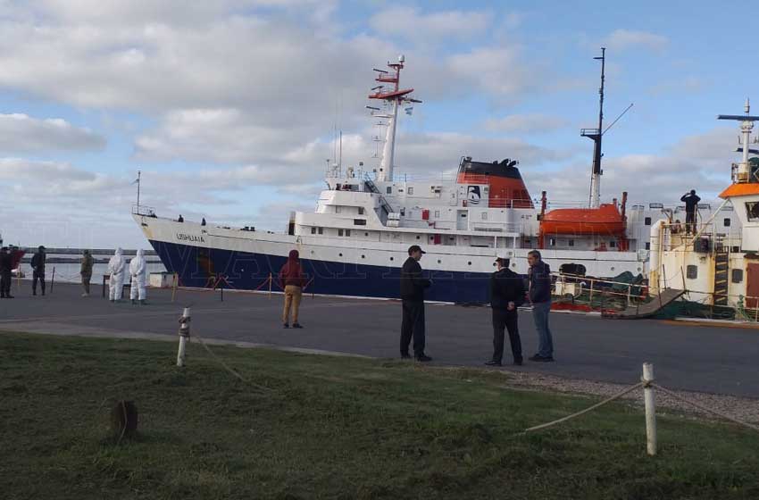 Amarró el crucero MV Ushuaia en Mar del Plata
