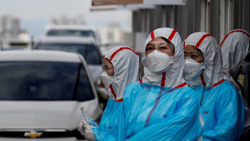 Corea del Sur reporta récord diario de casos de coronavirus