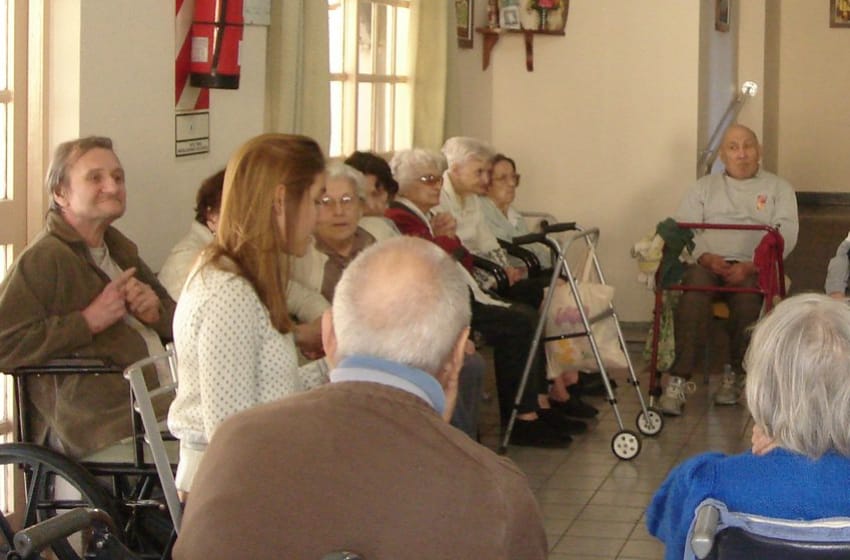 Los geriátricos crearon una Cámara en Mar del Plata