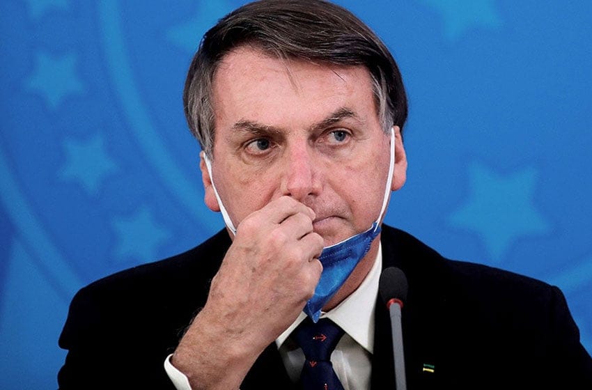 Ministro brasileño se contagió coronavirus y Bolsonaro sigue en aislamiento