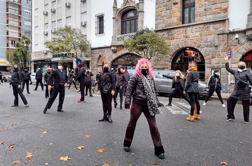 Video: la protesta coreográfica de las Escuelas de Danza por la reapertura de la actividad