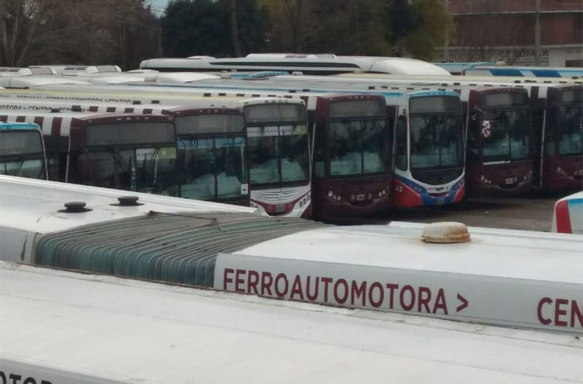 Agrupación disidente tiene de rehén a los usuarios del transporte de pasajeros en Mar del Plata