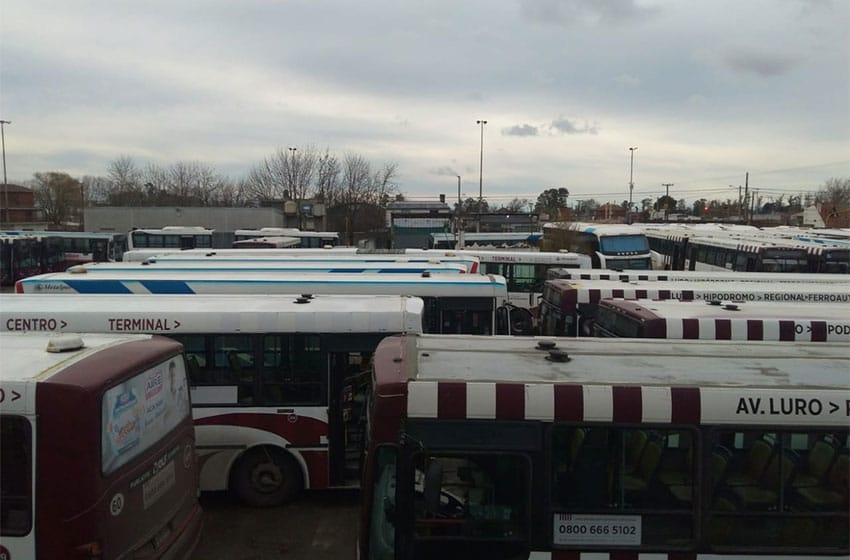 Transporte público: la oposición exige la intervención de Montenegro en el conflicto