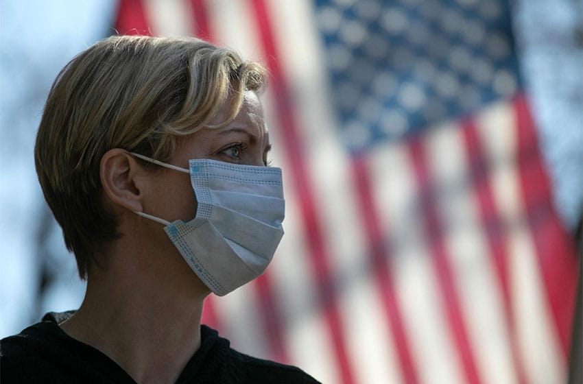 EEUU supera los 13 millones de contagios tras batir un nuevo récord diario