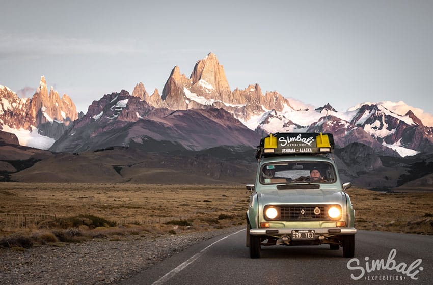 De Mar del Plata a Alaska: el sueño a bordo de un Renault 4