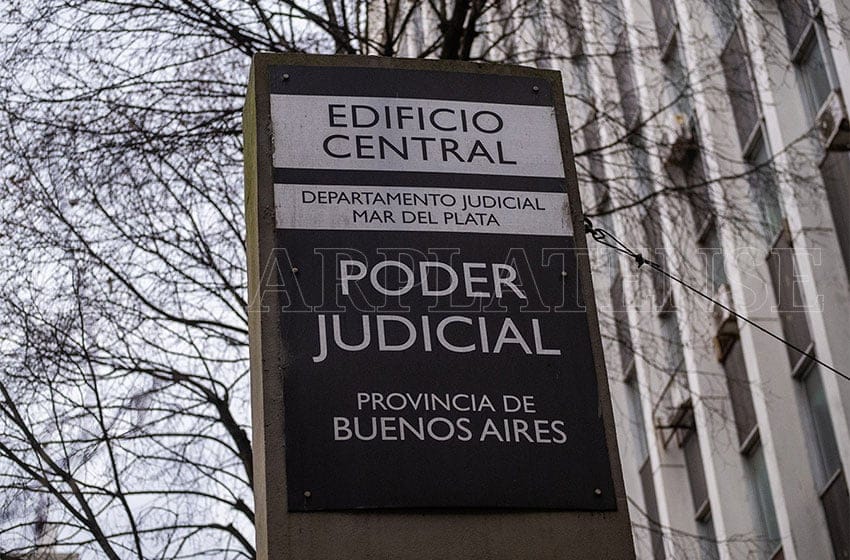 Judiciales iniciaron medida de fuerza en Mar del Plata por la falta de pago de la movilidad