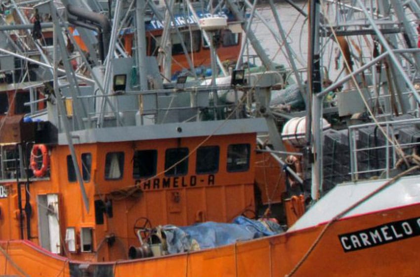 Sanos y salvos: arribaron a Mar del Plata los tripulantes rescatados tras el naufragio de un pesquero