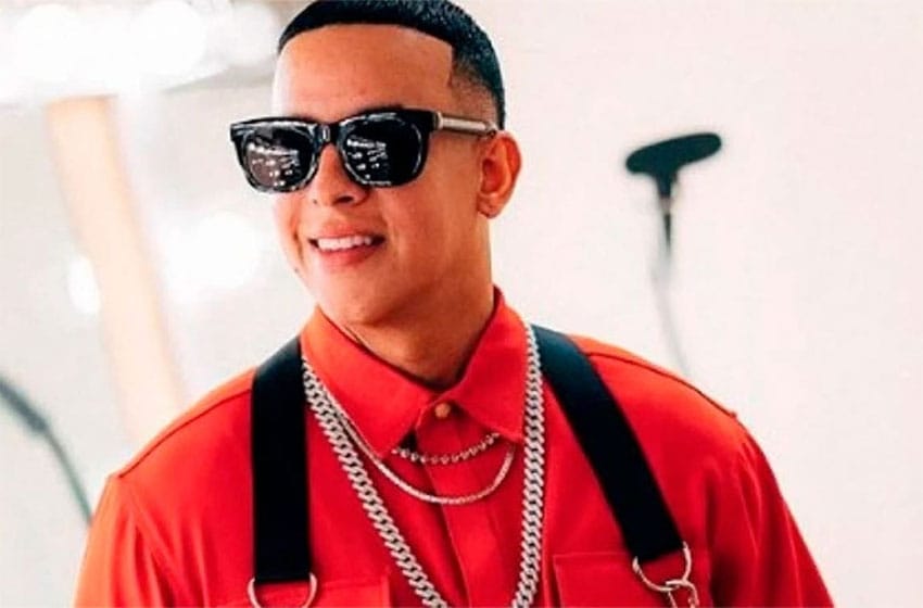 Daddy Yankee firmó el contrato millonario más importante de la historia de la música latina
