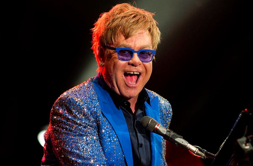 Elton John postergó para 2022 su gira despedida