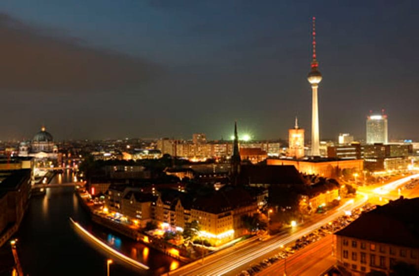 Berlín cierra su vida nocturna como restricción ante el aumento de casos de coronavirus