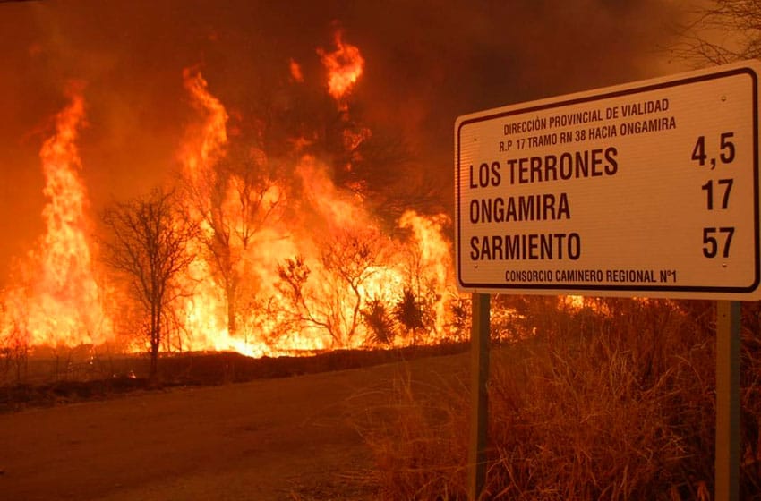 Impulsan reconocimiento a bomberos marplatenses por su labor en los incendios de Córdoba