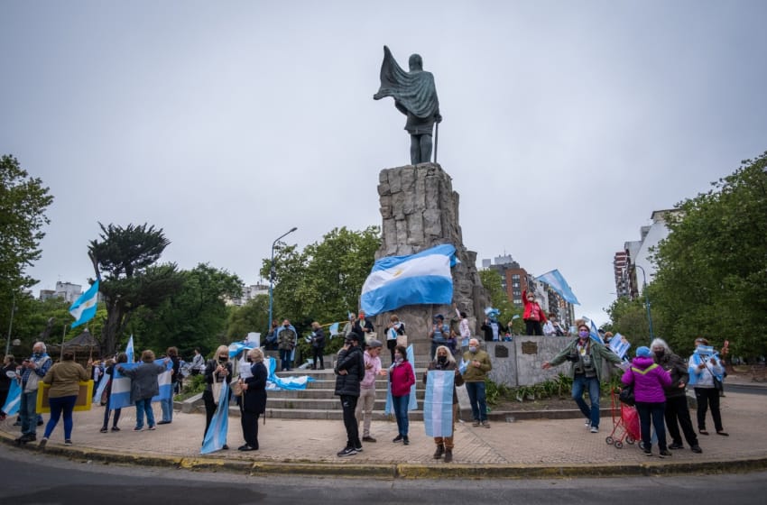 #8N: Mar del Plata se sumó a un nuevo banderazo contra el Gobierno