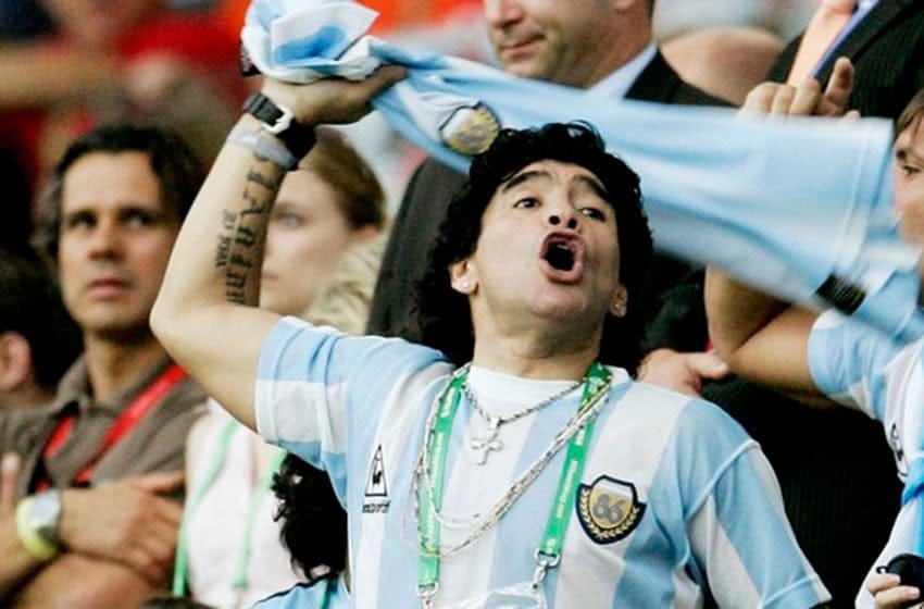 Murió Diego Armando Maradona: de Calamaro a Rodrigo, las canciones dedicadas a su magia