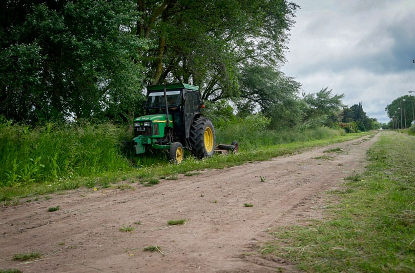 La Municipalidad cortó el pasto en casi 50 hectáreas de Batán y barrios de la zona