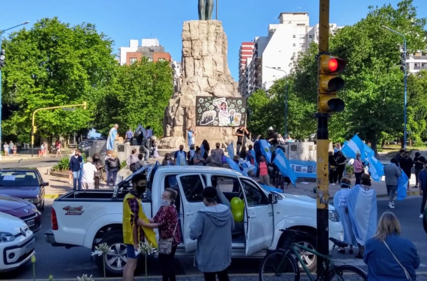 Marplatenses se manifestaron contra el Gobierno y en apoyo a Mauricio Macri