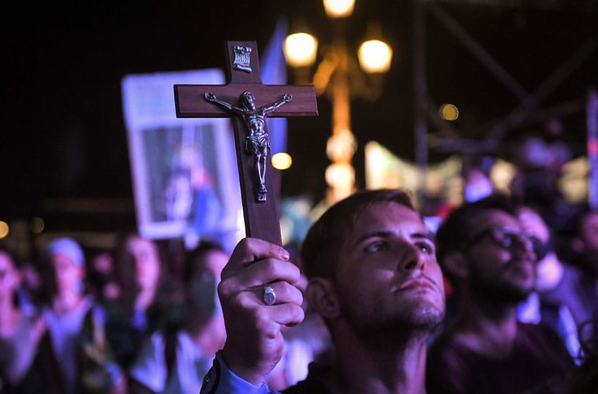 Para la Iglesia, la ley que legaliza el aborto "ahondará aún más las divisiones" en la Argentina
