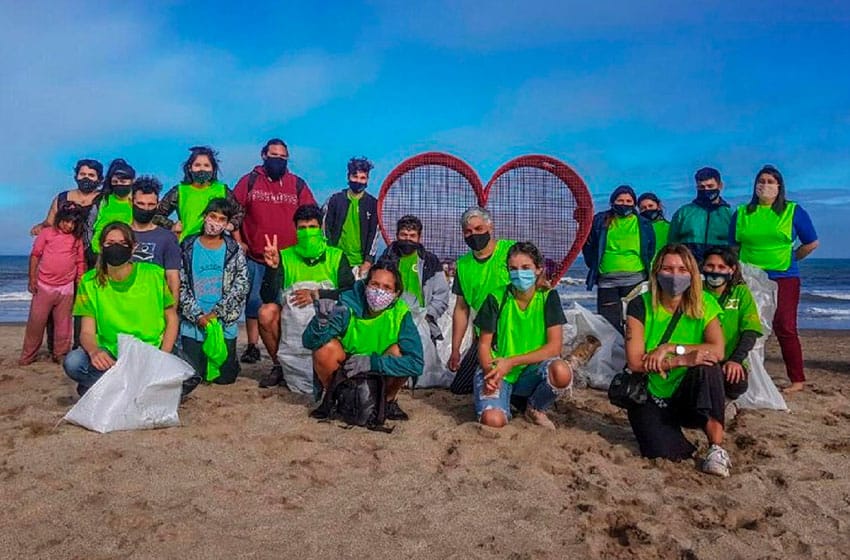 Reciclando Conciencia organiza limpiezas comunitarias en las playas de Pinamar