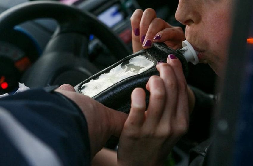 Retiran las licencias a conductores que den positivo de alcoholemia en la Ciudad de Buenos Aires