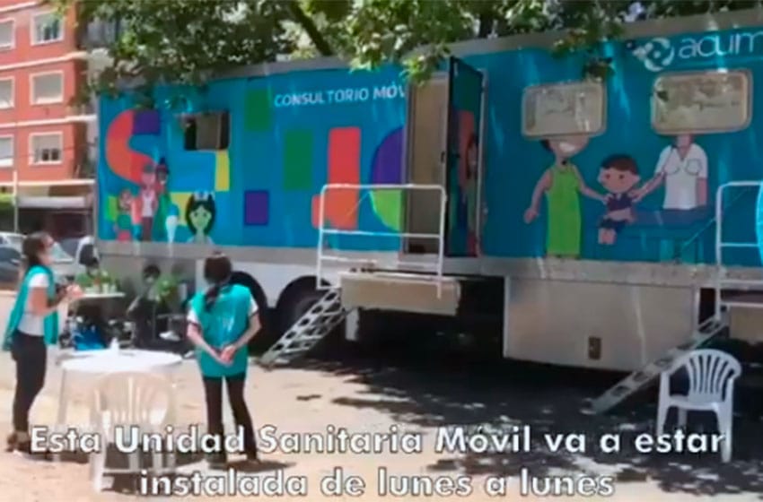 Ante el avance de contagios en Mar del Plata, ya funciona la Unidad Sanitaria Móvil en Plaza Colón