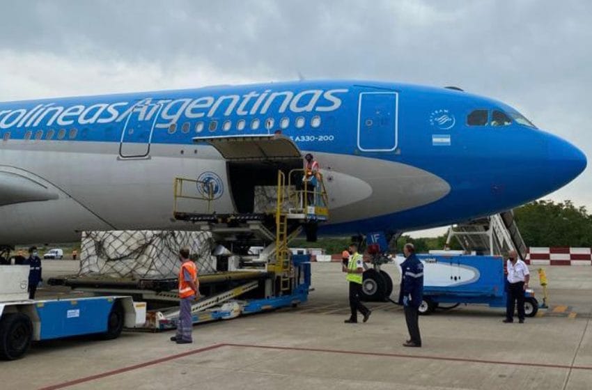 Llega hoy otro avión de Aerolíneas Argentinas con vacunas Sputnik V