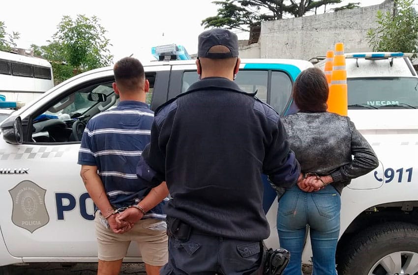 Atrapan a una pareja que había asaltado a un taxista en el Bosque Peralta Ramos
