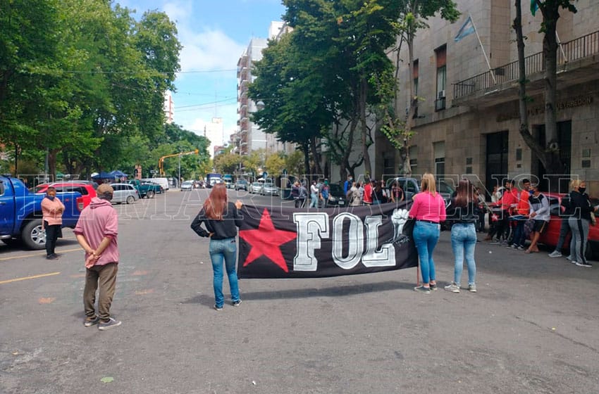 Corte en la Municipalidad: reclaman alimento para comedores de Cerrito y Autódromo