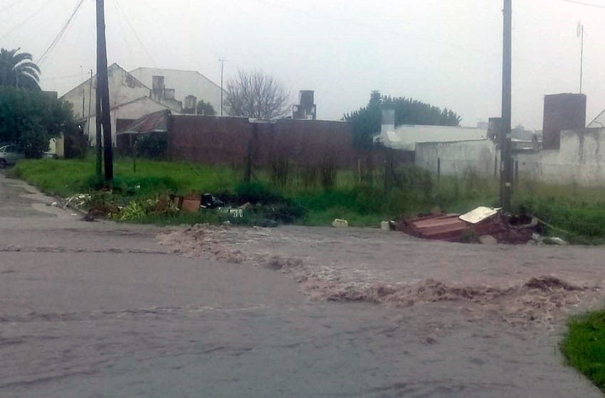 Barrios bajo el agua y zonas complicadas en Mar del Plata por el temporal