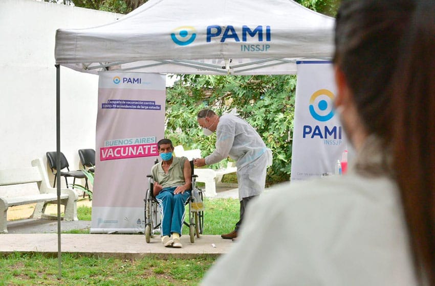 PAMI empezó la vacunación en residencias de Mar del Plata